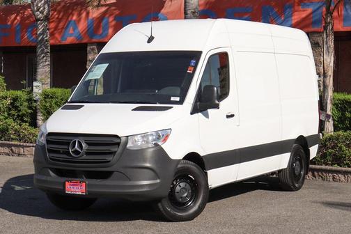 2022 Mercedes-Benz Sprinter 2500 Standard Roof
