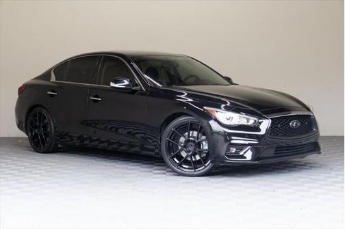2018 INFINITI Q50 Hybrid Base