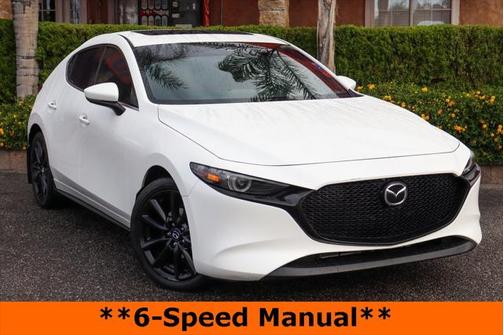 2022 Mazda Mazda3 FWD w/Premium Package