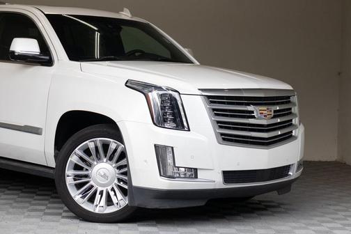 2017 Cadillac Escalade ESV Platinum