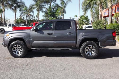 2018 Toyota Tacoma SR
