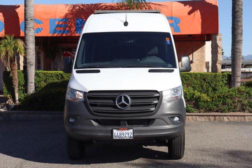 2019 Mercedes-Benz Sprinter 2500 Standard Roof