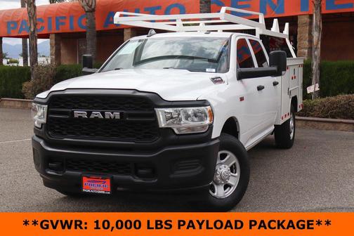 Bright White Clearcoat 2022 RAM 2500 Tradesman Crew Cab 4x2 8' Box