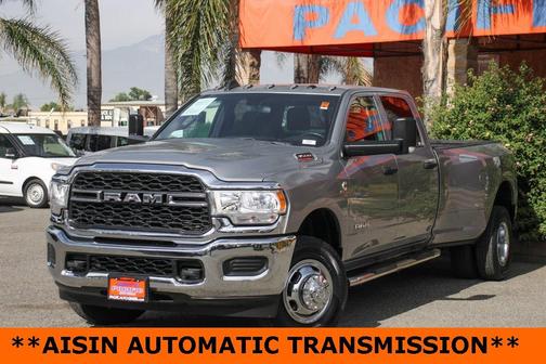 2022 RAM 3500 Tradesman Crew Cab 4x4 8' Box