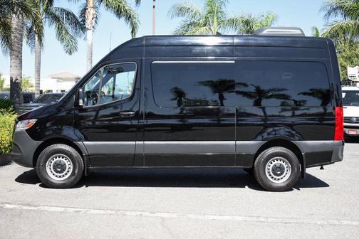 2021 Mercedes-Benz Sprinter 2500 Standard Roof