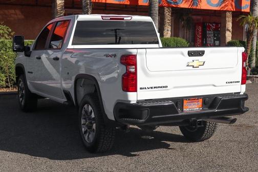 2022 Chevrolet Silverado 2500 Custom