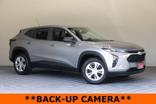 Sterling Gray Metallic 2024 Chevrolet Trax LS