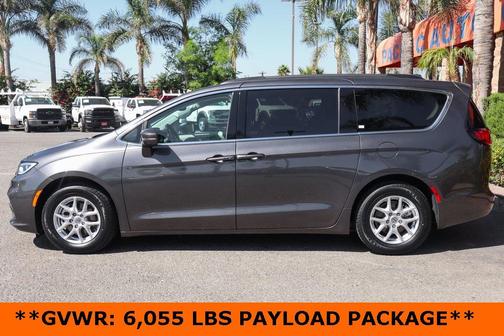 2022 Chrysler Pacifica Touring L