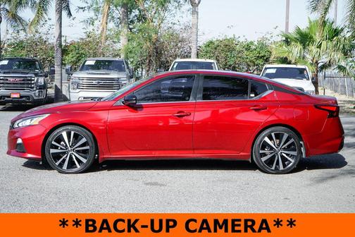 2022 Nissan Altima SR VC-Turbo FWD