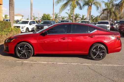 2023 Nissan Altima SR Intelligent AWD