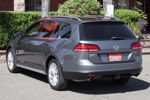 2019 Volkswagen Golf Alltrack TSI S