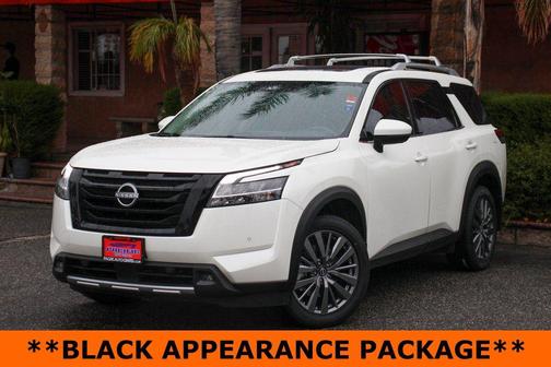 2024 Nissan Pathfinder SL FWD
