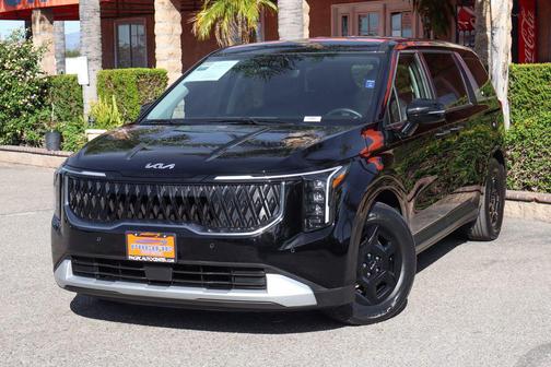 2025 Kia Carnival LXS