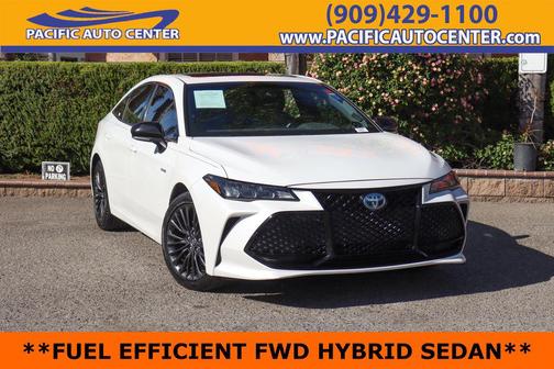 Wind Chill Pearl 2020 Toyota Avalon Hybrid XSE