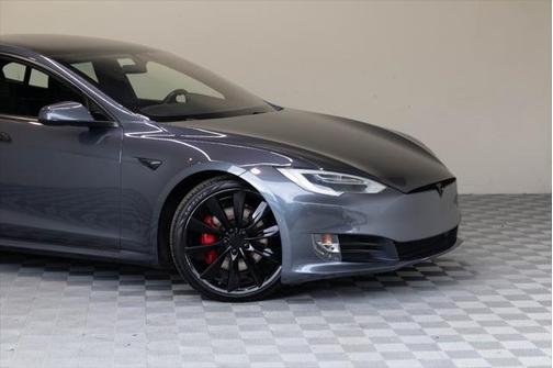 2017 Tesla Model S 75D