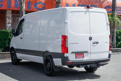 White 2024 Mercedes-Benz Sprinter 2500 Cargo 144 WB