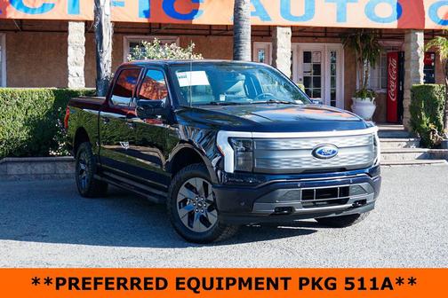 2023 Ford F-150 Lightning LARIAT