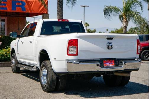 2019 RAM 3500 Big Horn Crew Cab 4x4 8' Box