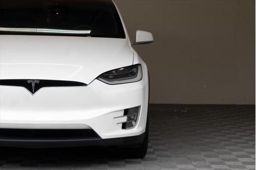 2020 Tesla Model X Long Range Plus Dual Motor All-Wheel Drive
