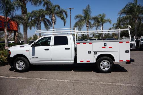 2022 RAM 2500 Tradesman Crew Cab 4x2 8' Box