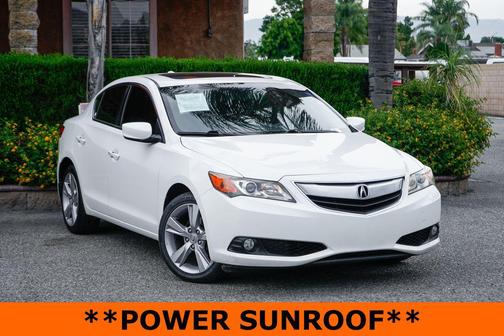 Bellanova White Pearl 2013 Acura ILX 2.0L w/Premium Package