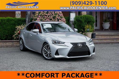 2018 Lexus IS 300 Base