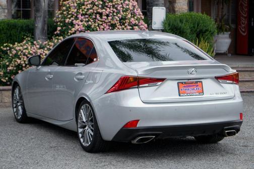 2018 Lexus IS 300 Base