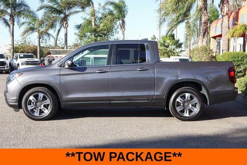 Modern Steel Metallic 2019 Honda Ridgeline RTL