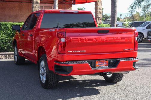 2023 Chevrolet Silverado 1500 Custom