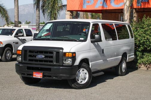 2008 Ford E350 Super Duty XL Wagon