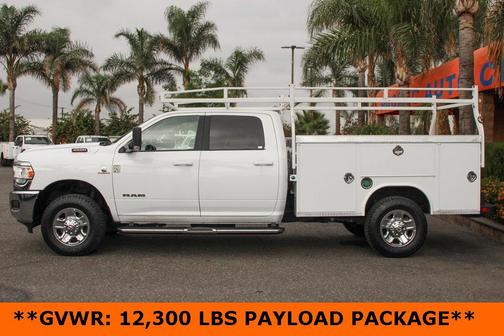 2021 RAM 3500 Big Horn Crew Cab 4x4 8' Box
