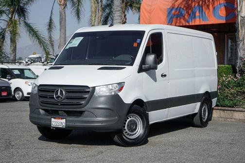 2022 Mercedes-Benz Sprinter 1500 Standard Roof I4