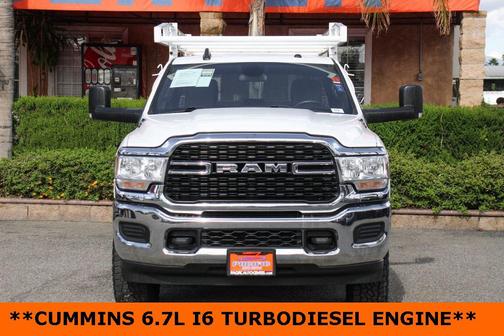 2022 RAM 3500 Big Horn Crew Cab 4x4 8' Box