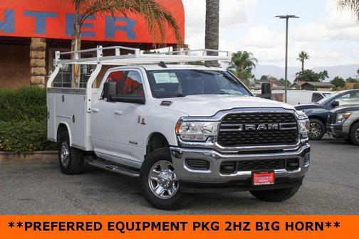 2022 RAM 3500 Big Horn Crew Cab 4x4 8' Box