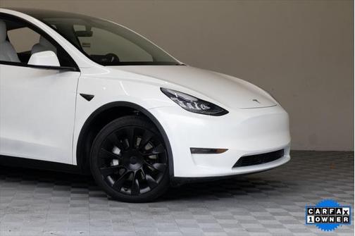2021 Tesla Model Y Long Range Dual Motor All-Wheel Drive