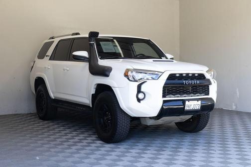 Super White 2015 Toyota 4Runner TRD Pro