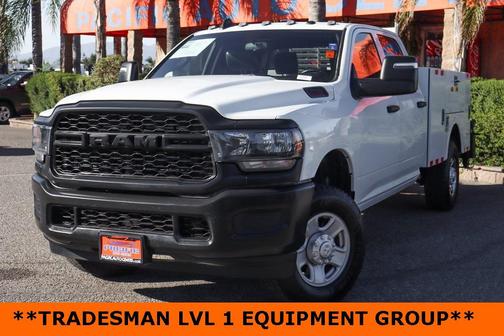 2023 RAM 2500 Tradesman Crew Cab 4x4 8' Box