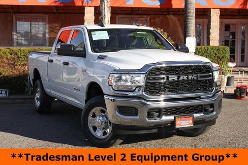 2022 RAM 2500 Tradesman Crew Cab 4x4 6'4' Box