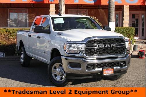 2022 RAM 2500 Tradesman Crew Cab 4x4 6'4' Box