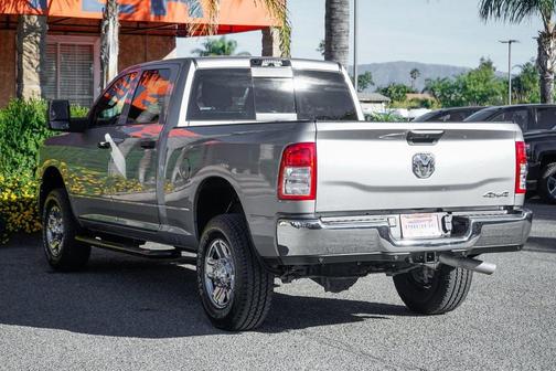 2024 RAM 2500 Tradesman Crew Cab 4x4 6'4' Box