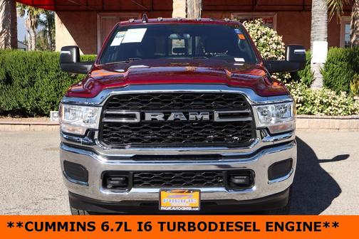 2024 RAM 2500 Tradesman Crew Cab 4x4 6'4' Box