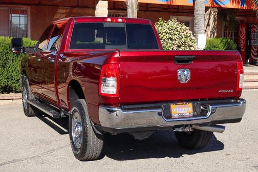 2024 RAM 2500 Tradesman Crew Cab 4x4 6'4' Box