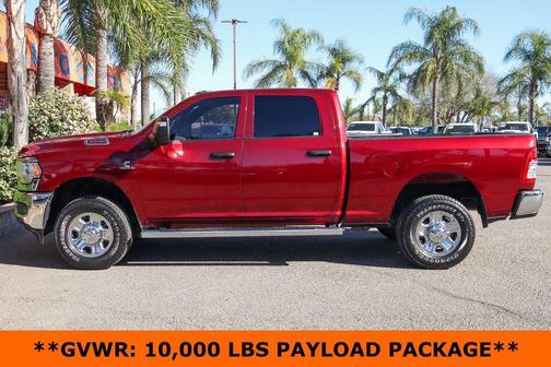 2024 RAM 2500 Tradesman Crew Cab 4x4 6'4' Box