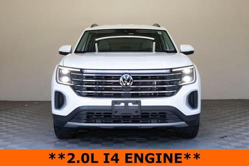 Pure White 2024 Volkswagen Atlas 2.0T SE