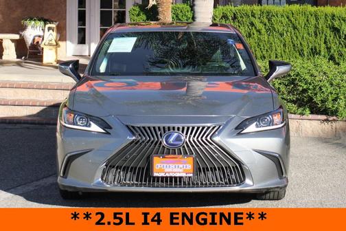 2019 Lexus ES 300h Base