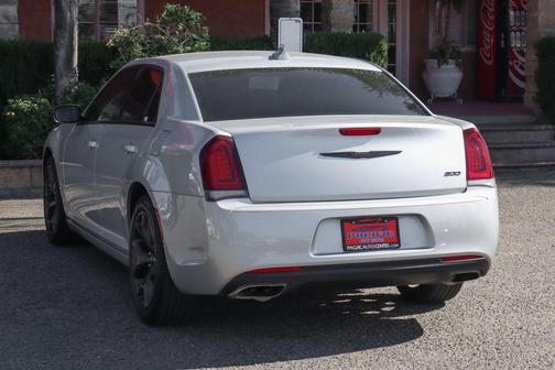 Silver Mist Clearcoat 2023 Chrysler 300 Touring