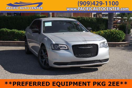 Silver Mist Clearcoat 2023 Chrysler 300 Touring