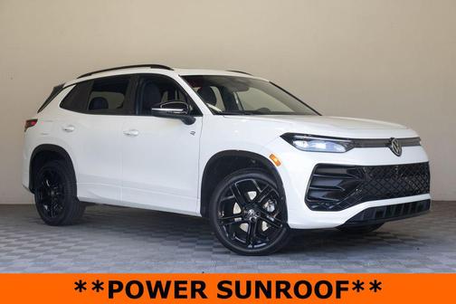Opal White Pearl 2025 Volkswagen Tiguan 2.0T SE R-Line Black 4MOTION
