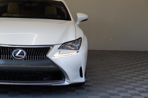 2016 Lexus RC 200t 200t