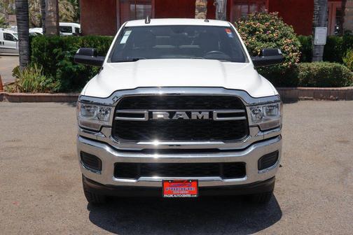 2022 RAM 2500 Tradesman Crew Cab 4x4 8' Box